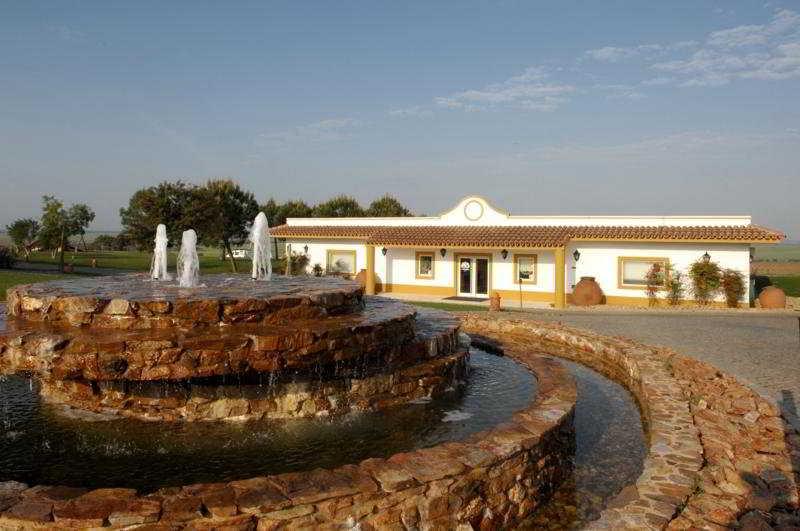 Vila Gale Alentejo Vineyard - Clube De Campo Albernoa Exterior foto